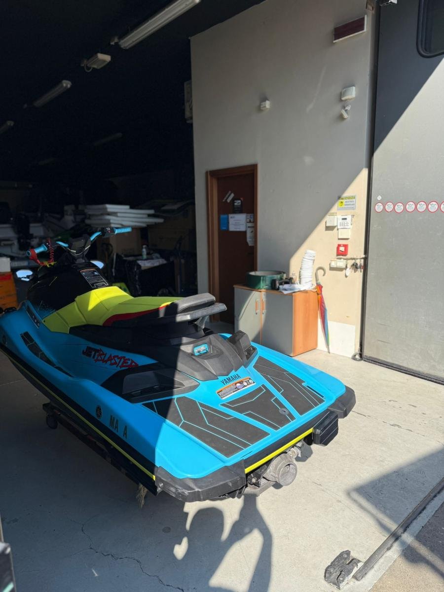 JET SKI YAMAHA WAVE RUNNER MOD. JET BLASTER 110 HP 