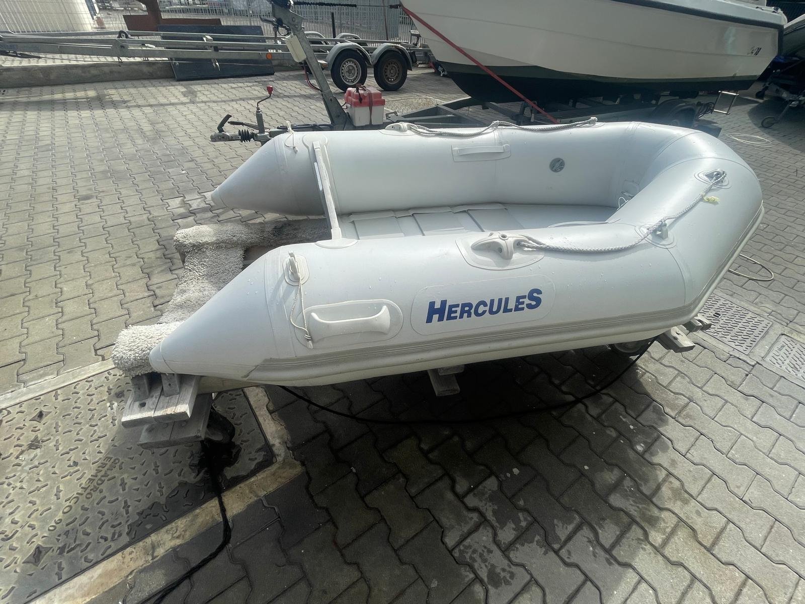 Tender Hercules 220