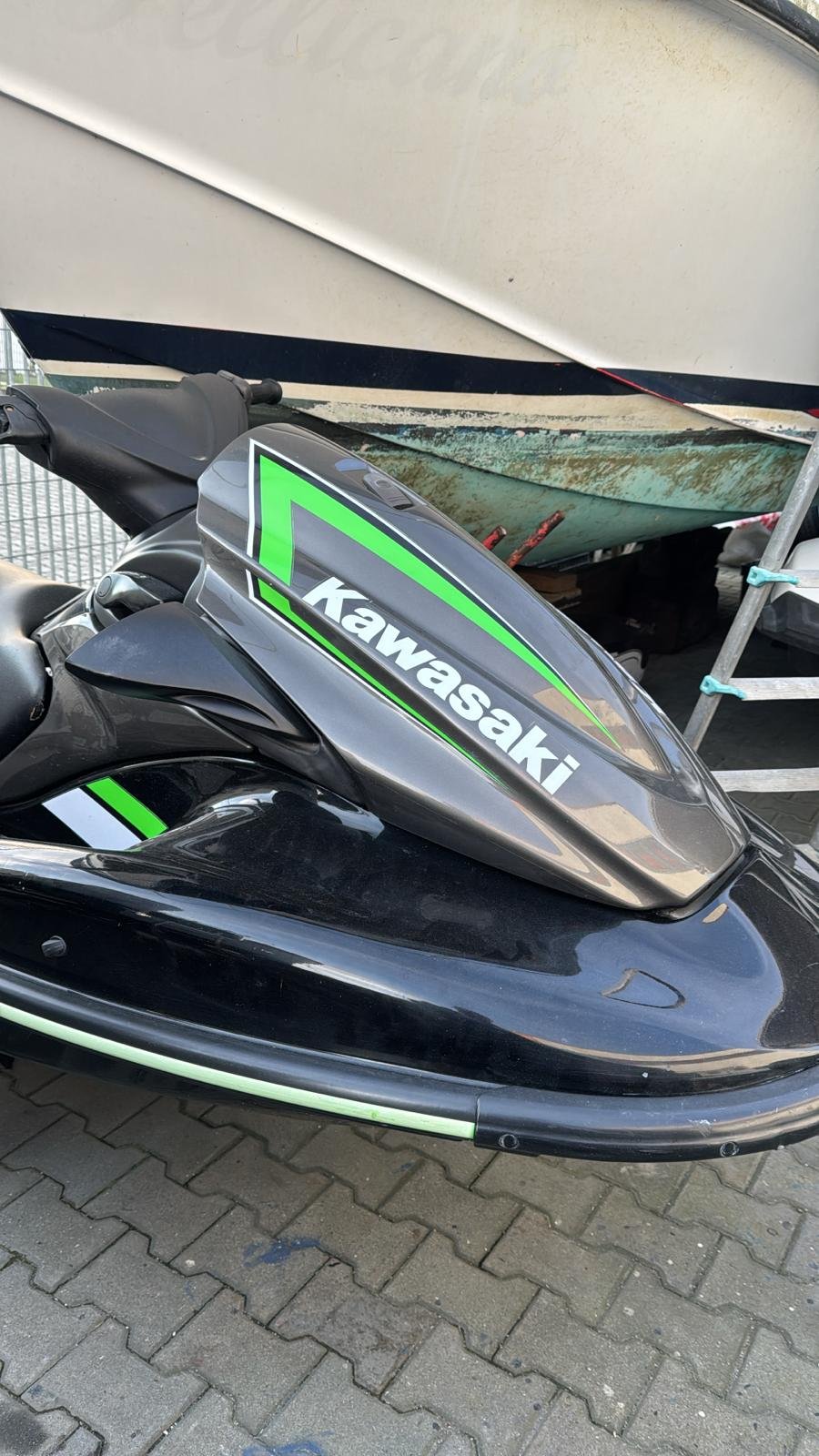 Kawasaki STX 15 F