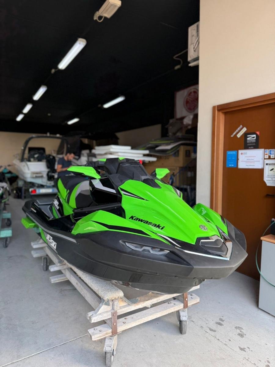 Kawasaki Ultra 310 LX-S