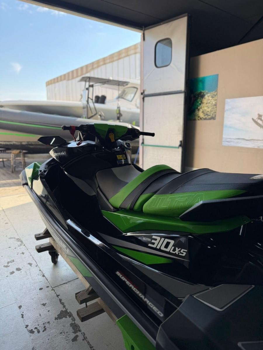 Kawasaki Ultra 310 LX-S