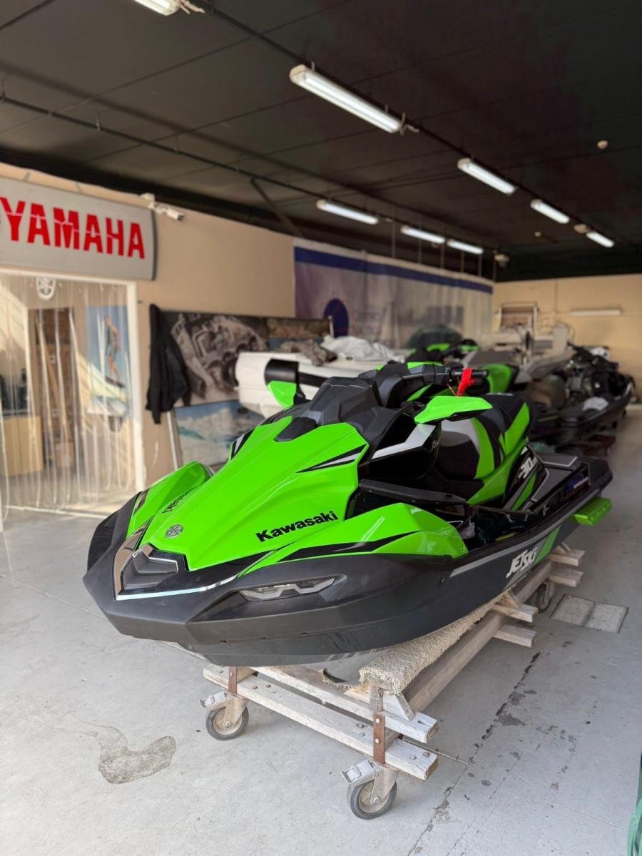 Kawasaki Ultra 310 LX-S