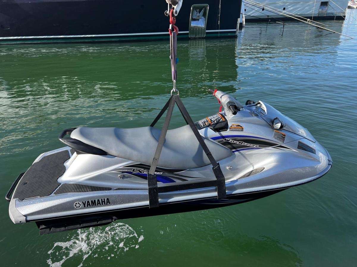 JET SKI YAMAHA WAVE RUNNER MOD. VX CRUISER 