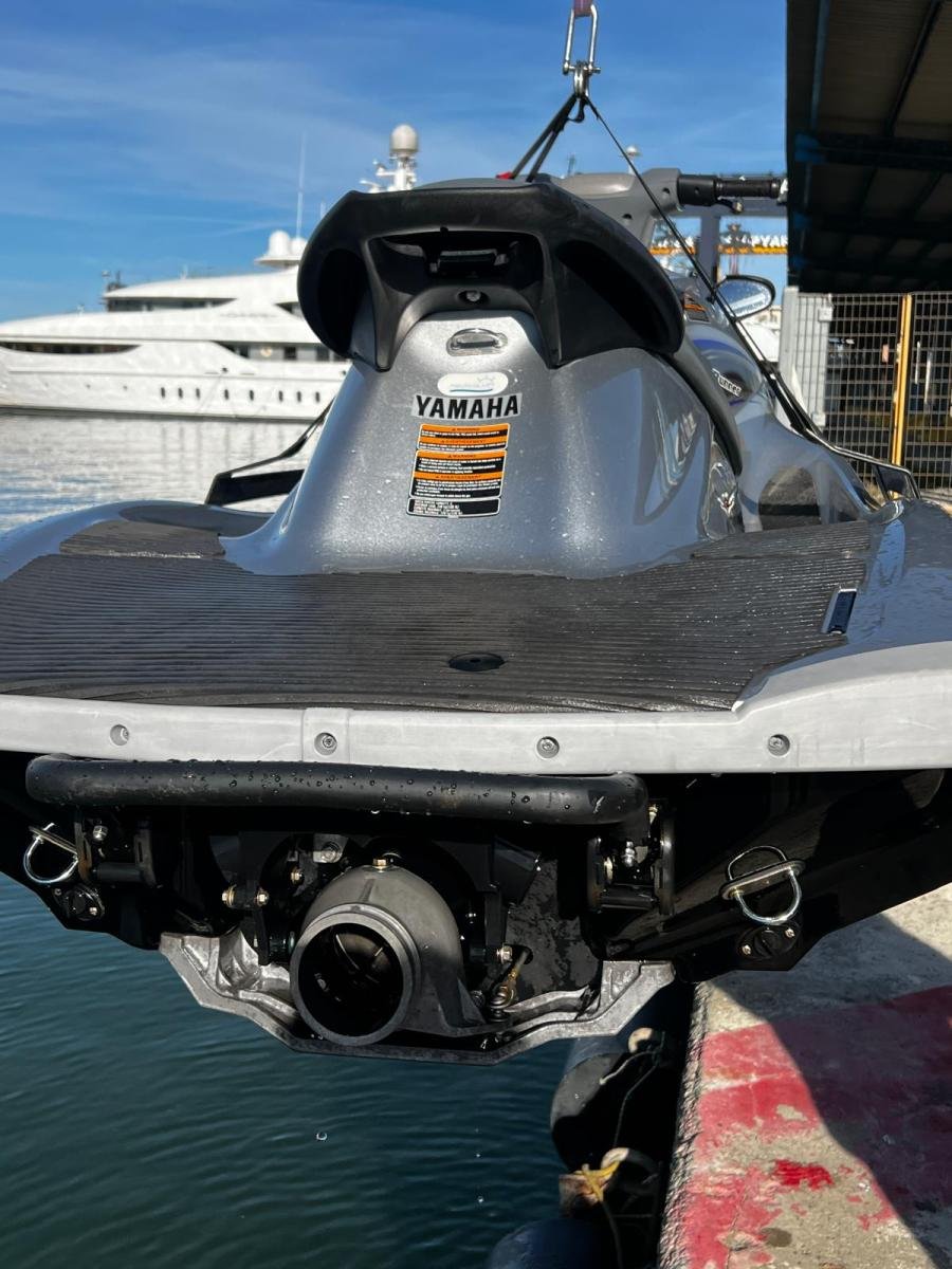 JET SKI YAMAHA WAVE RUNNER MOD. VX CRUISER 